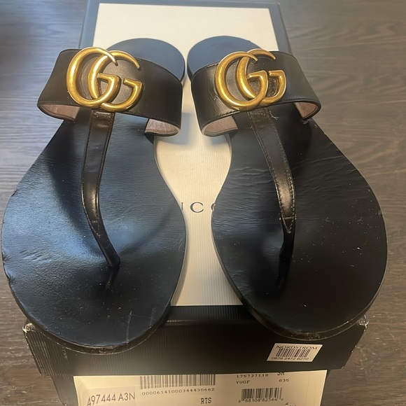 GUCCI WOMEN'S THONG SANDAL WITH DOUBLE G - Picture 2 of 9